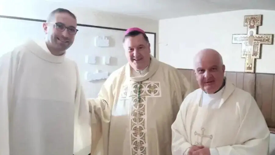 images Mons. Maniago alla Parrocchia San Pio X: "Gesù è il protagonista"