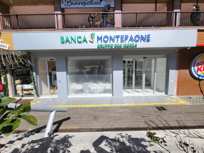 La Banca Montepaone cresce ancora: apre a Catanzaro una nuova sede images La Banca Montepaone cresce ancora: apre a Catanzaro una nuova sede