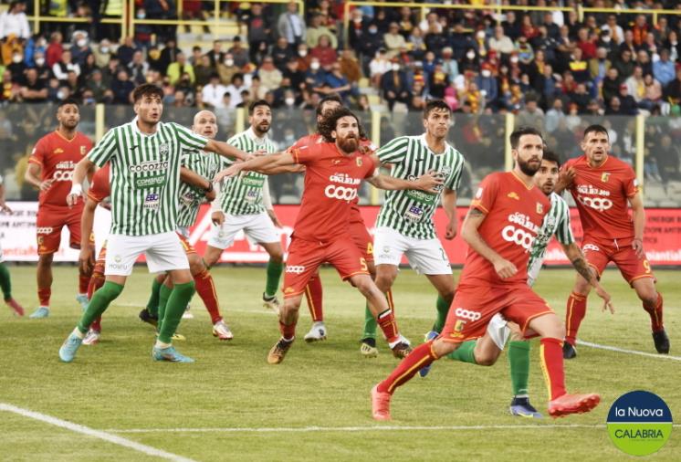 images Us Catanzaro 1929, tanta concentrazione in vista della prima gara di semifinale col Padova