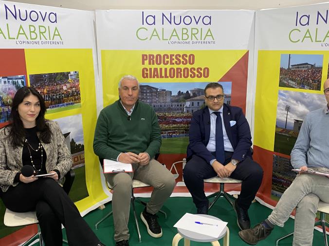 PROCESSO GIALLOROSSO. Esonerato Calabro: chi sarà il prossimo mister dell'Us Catanzaro? images PROCESSO GIALLOROSSO. Esonerato Calabro: chi sarà il prossimo mister dell'Us Catanzaro?
