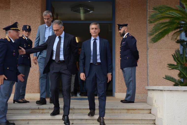 Il questore di Catanzaro incontra funzionari e dipendenti del Commissariato di Lamezia images Il questore di Catanzaro incontra funzionari e dipendenti del Commissariato di Lamezia