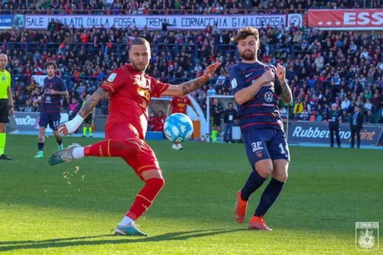 images Serie BKT, Catanzaro e Reggiana in campo alle 16.15: le probabili formazioni