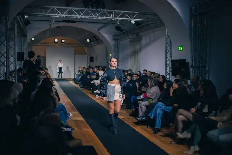 “Inverso”, in passerella le creazioni degli studenti della Scuola di Fashion design a Catanzaro images “Inverso”, in passerella le creazioni degli studenti della Scuola di Fashion design a Catanzaro