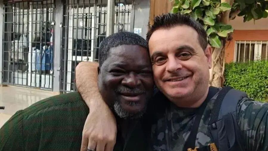 images Davide Zicchinella: “Il Pastore nero e lo spirito indomito dell'Africa”