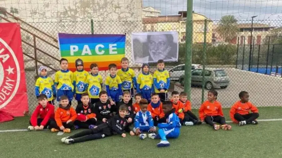 A Cariati il Primo Memorial Gino Strada: un messaggio di lealtà, pace e solidarietà images A Cariati il Primo Memorial Gino Strada: un messaggio di lealtà, pace e solidarietà