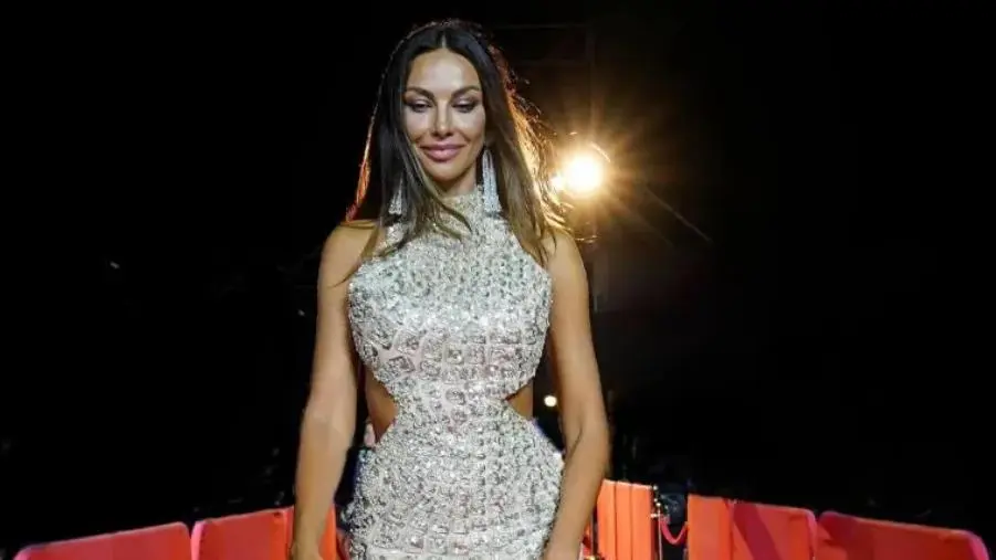 MGFF, Madalina Ghenea, Carlo Carlei e la musica di Sarafine incantano il pubblico nella quarta serata
images MGFF, Madalina Ghenea, Carlo Carlei e la musica di Sarafine incantano il pubblico nella quarta serata