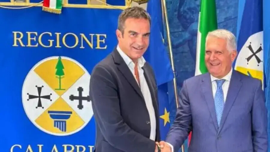 Sin Crotone, Occhiuto incontra Errigo: "Tutelare salute pubblica e territorio" images Sin Crotone, Occhiuto incontra Errigo: "Tutelare salute pubblica e territorio"