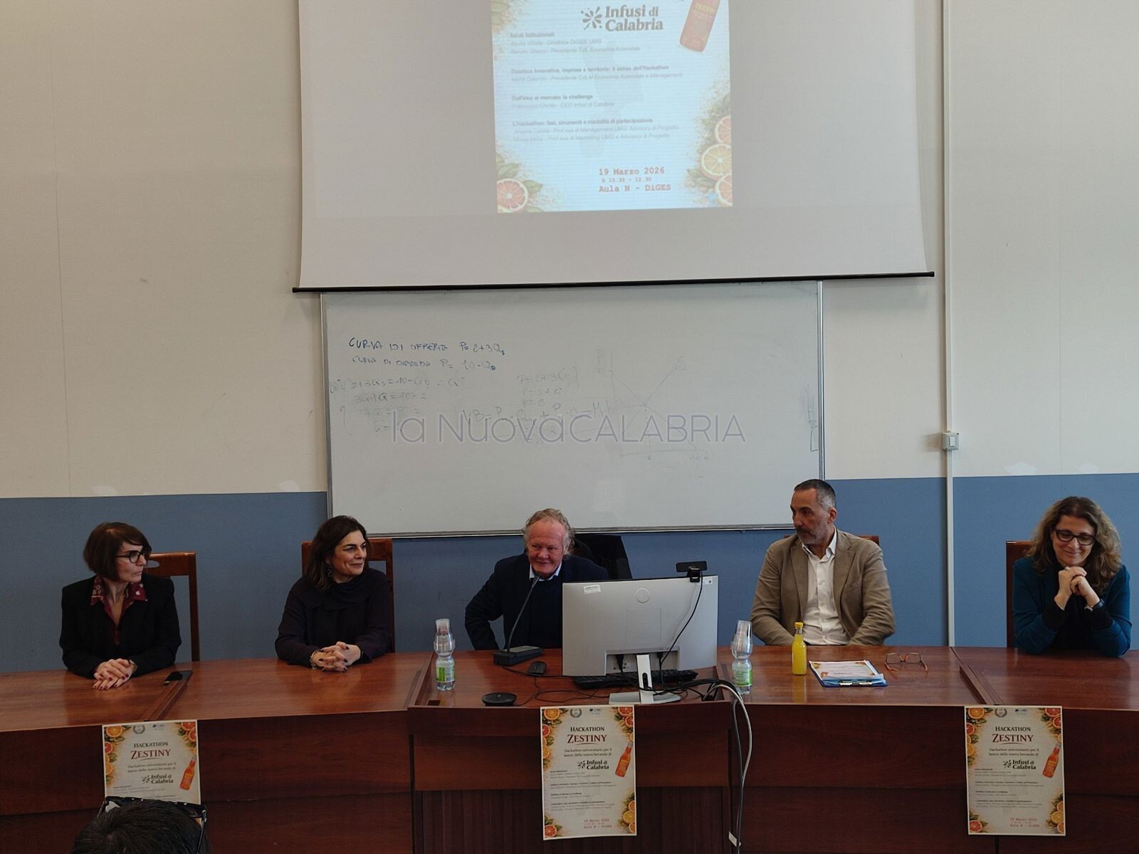 images Al via all'Umg l'Hackathon per il lancio di Zestiny, la nuova bevanda di Infusi di Calabria