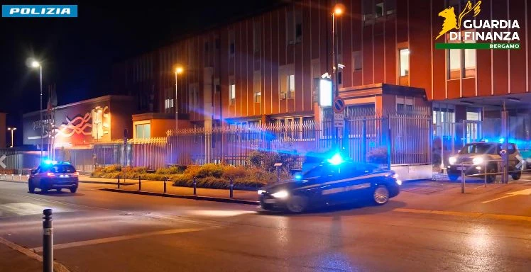 Falsi investimenti, truffa e riciclaggio a Bergamo, 9 ordinanze di custodia cautelare: coinvolti calabresi 