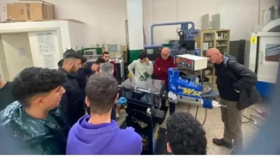 images Catanzaro, la Fondazione Siracusa dona il nuovo tornio CNC all’Istituto Ferraris 

