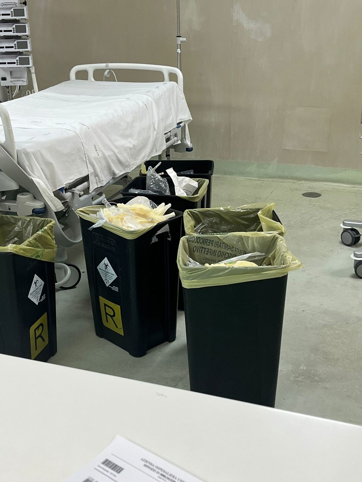 Dulbecco, sos dalla Rianimazione del Policlinico: ogni operatore socio sanitario segue sette pazienti contemporaneamente images Dulbecco, sos dalla Rianimazione del Policlinico: ogni operatore socio sanitario segue sette pazienti contemporaneamente