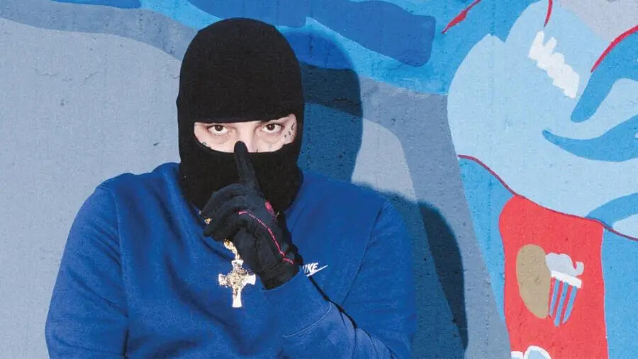 Cosenza, aveva il cellulare nonostante il divieto del Questore: assolto il noto trapper Niko Pandetta images Cosenza, aveva il cellulare nonostante il divieto del Questore: assolto il noto trapper Niko Pandetta