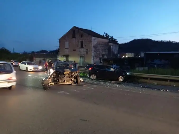 Catanzaro, incidente grave all'Aranceto: morta una donna  images Catanzaro, incidente grave all'Aranceto: morta una donna