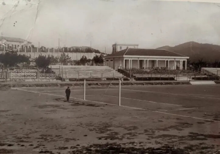 images Catanzaro, l'Associazione Nazionale Sanità Militare dona una targa al "Ceravolo" per ricordarne la nascita 