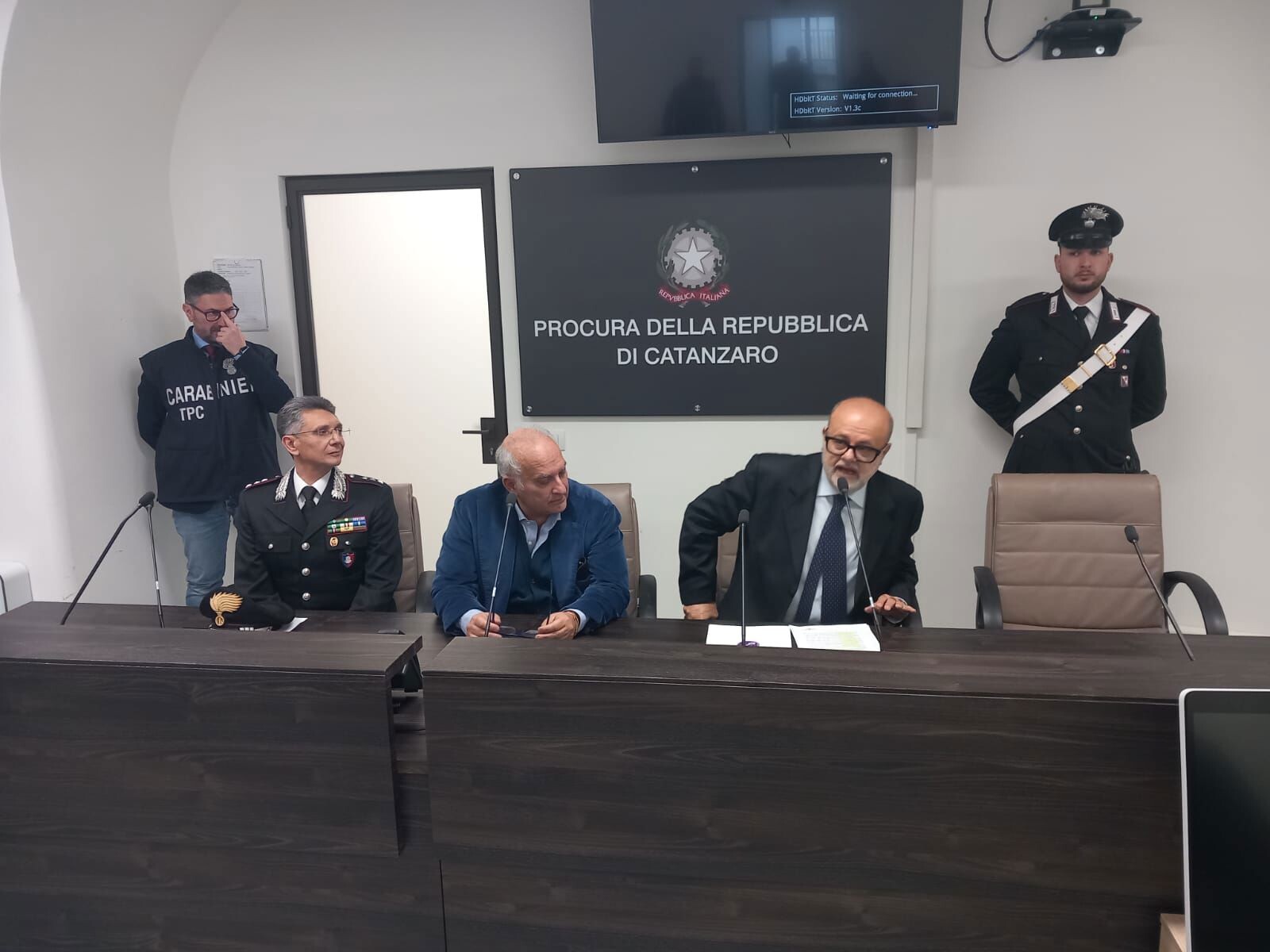 images Archeomafie, ecco il 'museo' dei tombaroli: scoperto un giro d'affari da 17 milioni