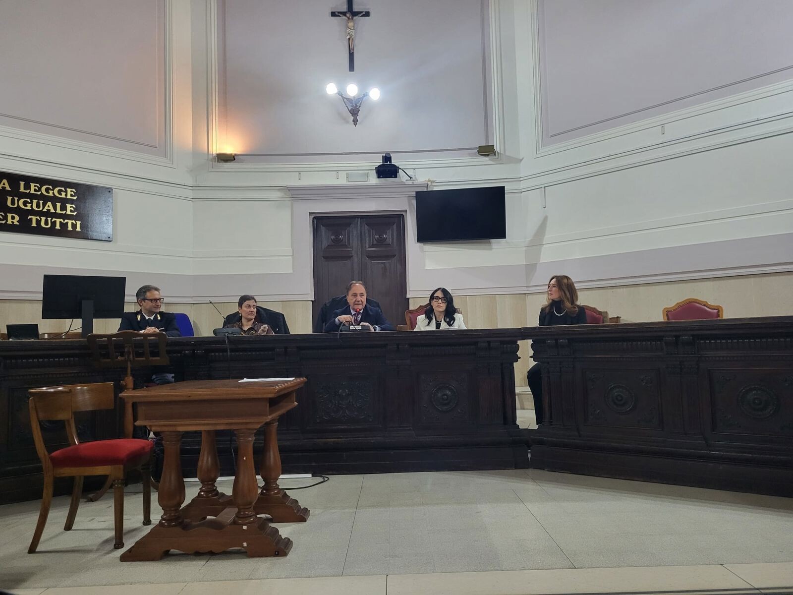 images La violenza nelle relazioni secondo prospettive giuridiche, psicologiche e sociali: a Catanzaro l'incontro di "Area democrazia per la giustizia" 