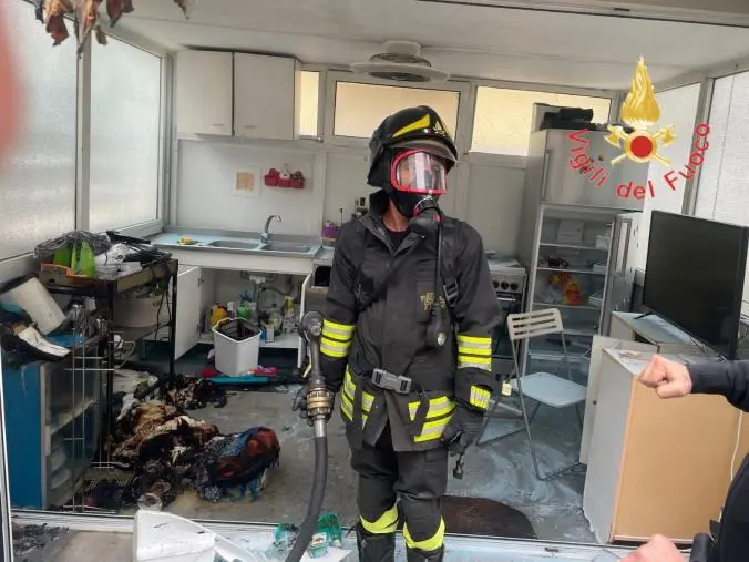 images Tragedia sfiorata nel quartiere Lido, fuga di gas in un'abitazione: due ustionati 