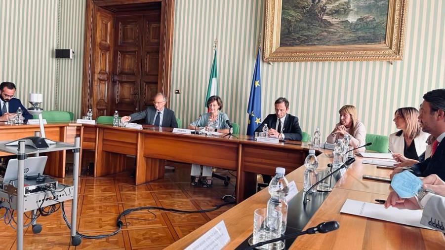 Intesa tra Ministero, Regioni e Cassa ammende per il reinserimento sociale dei detenuti, Minasi: "Si concretizza il concetto di inclusione" images Intesa tra Ministero, Regioni e Cassa ammende per il reinserimento sociale dei detenuti, Minasi: "Si concretizza il concetto di inclusione"