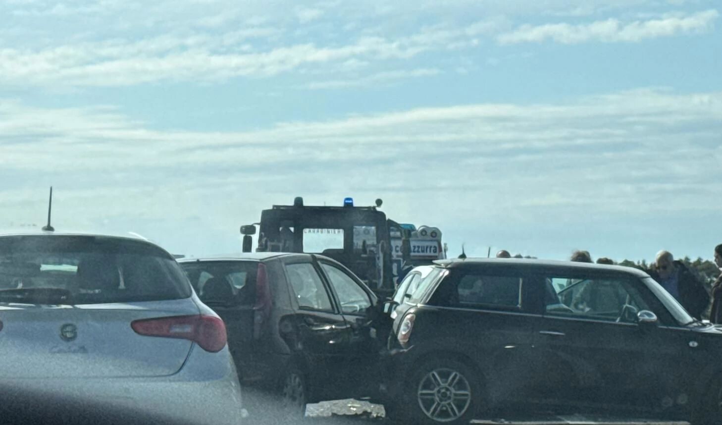 images Catanzaro, maxi incidente sulla strada di Germaneto: 3 le auto coinvolte