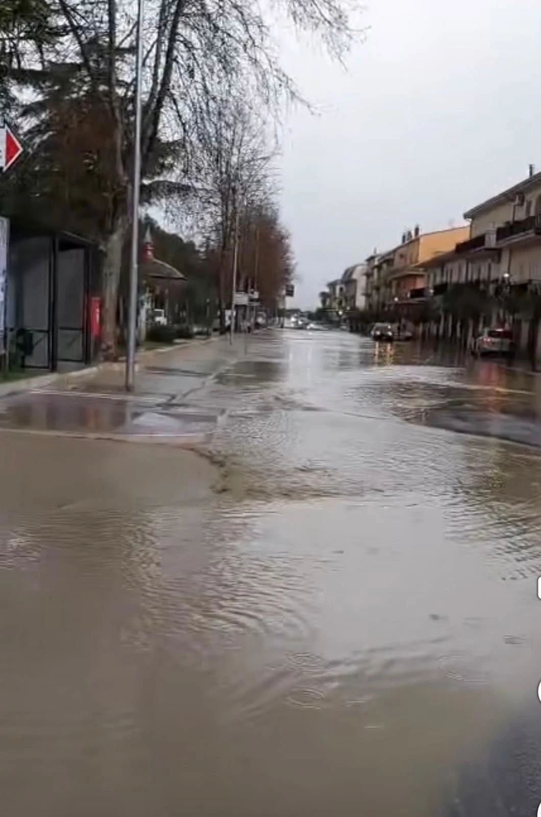 Maltempo nel Cosentino, esonda il torrente Acquaniti