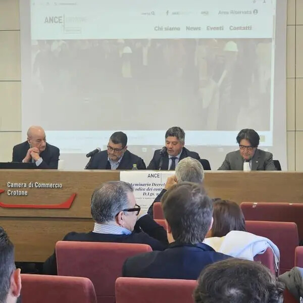 images ANCE Crotone: grande partecipazione al seminario sul Decreto correttivo al Codice degli appalti