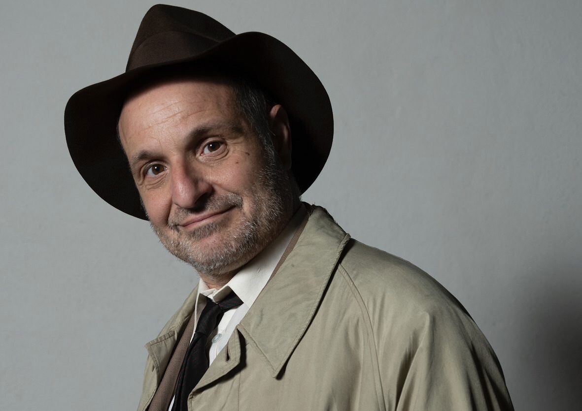 images Ama Calabria, in scena a Catanzaro e Lamezia “Tenente Colombo”: intervista a Gianluca Ramazzotti