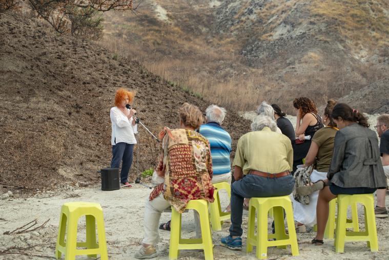 Prosegue con “L’altissimo canto In voce di donna” il “Badolato Summer Theatre ’21 – Artisti (sopravvissuti) in tempi di Covid (II) images Prosegue con “L’altissimo canto In voce di donna” il “Badolato Summer Theatre ’21 – Artisti (sopravvissuti) in tempi di Covid (II)