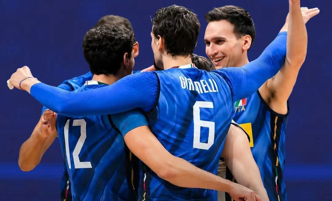I campioni del mondo della pallavolo arrivano in Calabria: Reggio si veste d’azzurro