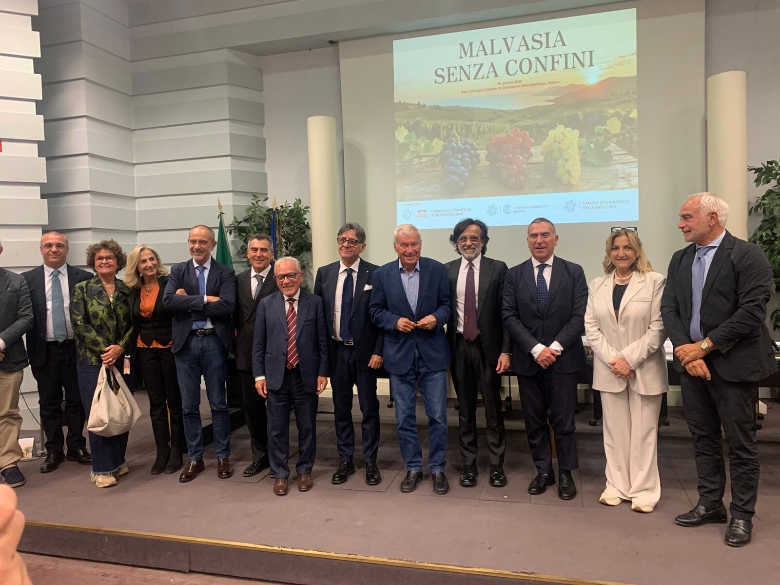 images Malvasia senza confini, a Matera l'accordo tra 12 enti camerali: presente anche la CCIAA di Catanzaro, Crotone e Vibo