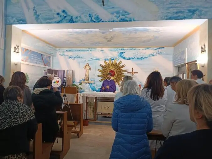 images Celebrata la Messa di precetto pasquale al presidio Pugliese dell’AOU “Dulbecco”: un segno di fede e condivisione