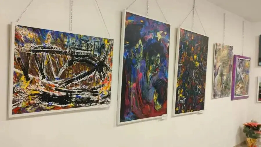 images Collettiva d'arte a Catanzaro: un viaggio tra stili ed espressioni diverse