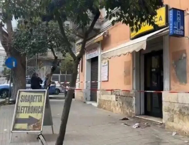 Sparatoria in centro a Cosenza: ferita una persona images Sparatoria in centro a Cosenza: ferita una persona