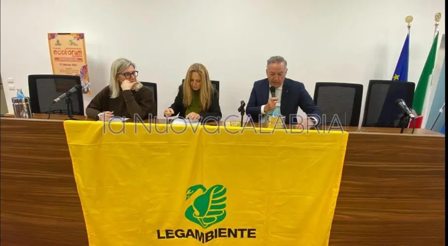 images Economia circolare, per Legambiente al VII Ecoforum "una Calabria virtuosa a metà" 

