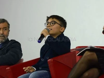 Giuseppe Procopio, 11 anni, presenta il suo primo libro: al Supercinema di Soverato un debutto che incanta