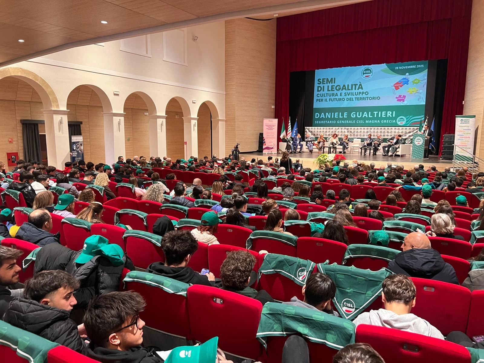 Crotone, seconda tappa di ‘Semi di legalità’: dialogo diretto tra giovani e istituzioni