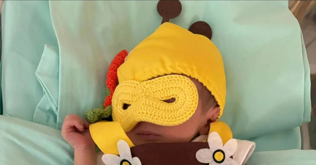 Catanzaro, alla Neonatologia della 'Dulbecco' è Carnevale per i piccoli guerrieri