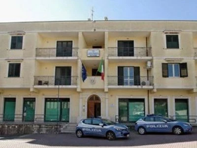 Cittanova, si avvicina all'ex moglie nonostante il divieto di avvicinamento: arrestato