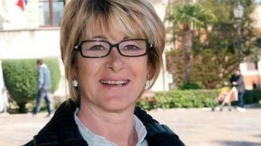 images Catanzaro, il Duomo e la sua Madonnina: la riflessione di Elena Bova (Italia Nostra)