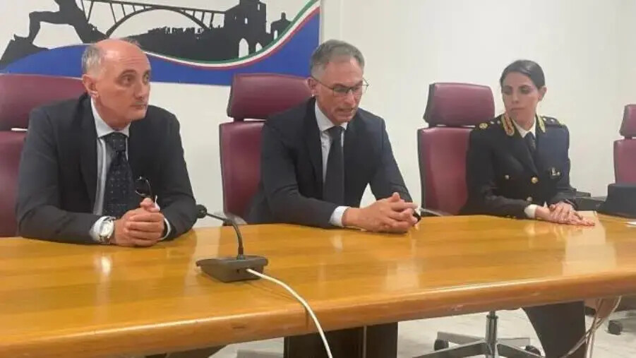 images Catanzaro, la nuova strategia del questore per trasmettere più sicurezza ai cittadini 