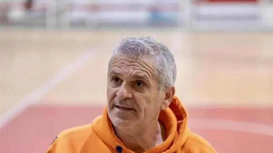 images Basket Academy, Francesco Gualtieri sale a bordo del "Progetto Sport & Scuola" 