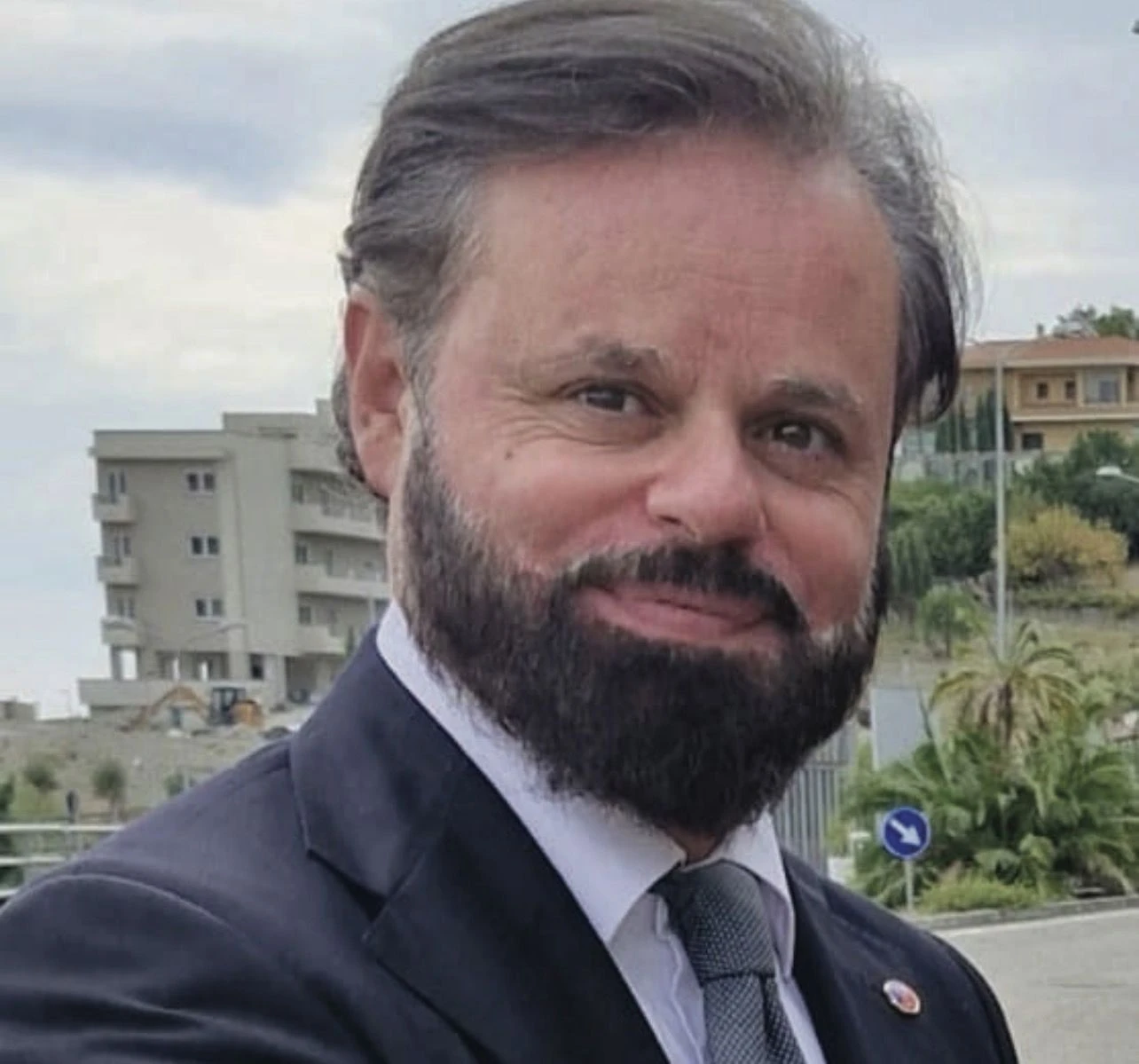Amantea, giovane armato minaccia il suicidio: evitata tragedia grazie ai Carabinieri, il plauso di UNARMA