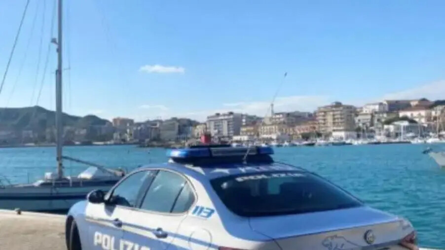 images Ferito in una sparatoria a Crotone: la vittima arrestata per spaccio di droga