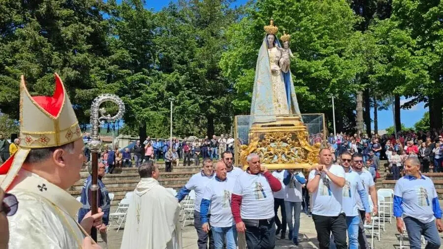 images Torre di Ruggiero, tanti i pellegrini presenti al Santuario “Santa Maria delle Grazie” per l'Ascensione del Signore