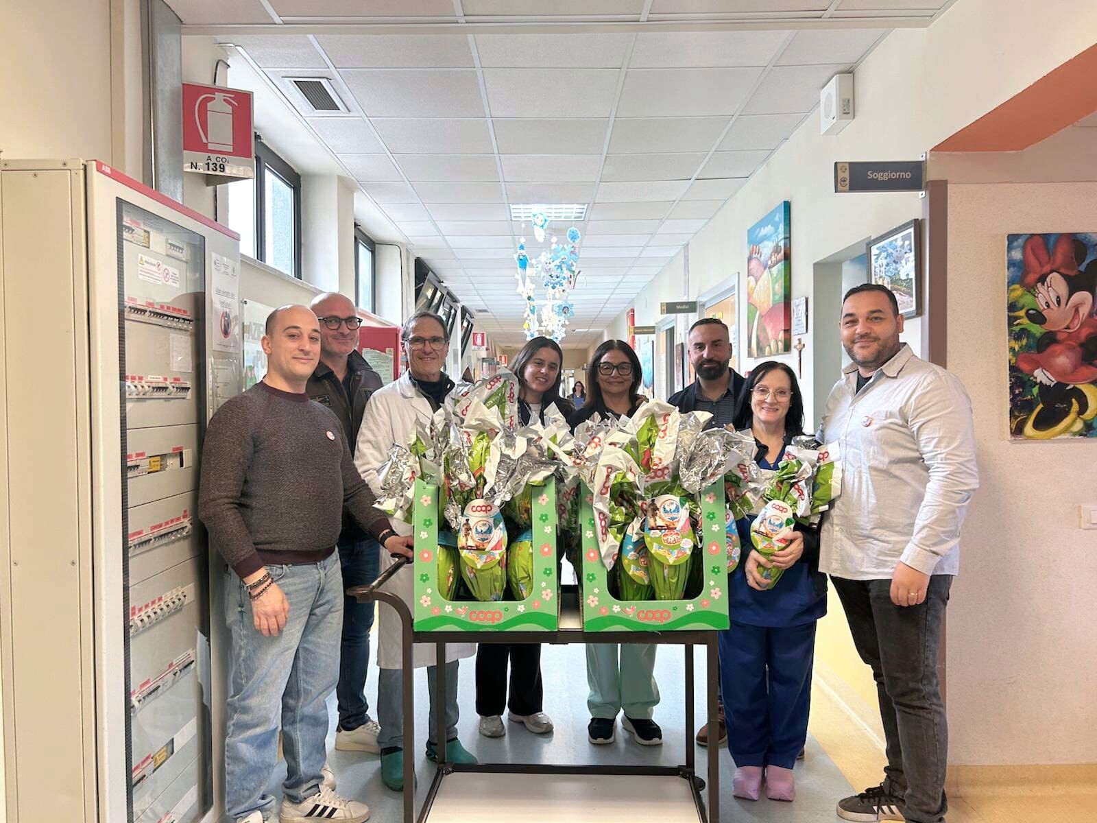 images Catanzaro, la solidarietà pasquale del sindacato LRM al reparto di Pediatria del "Pugliese"