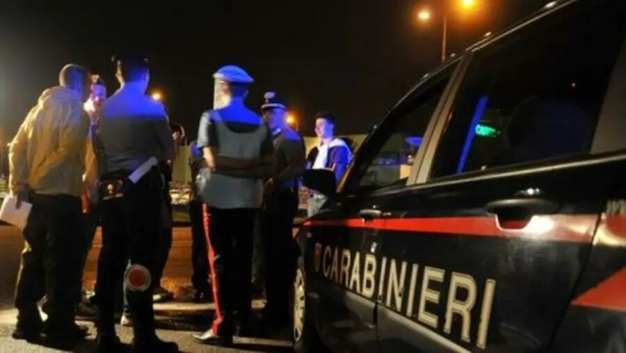 images Difformità su numeri e sicurezza, sequestrata nota discoteca a Stalettì 