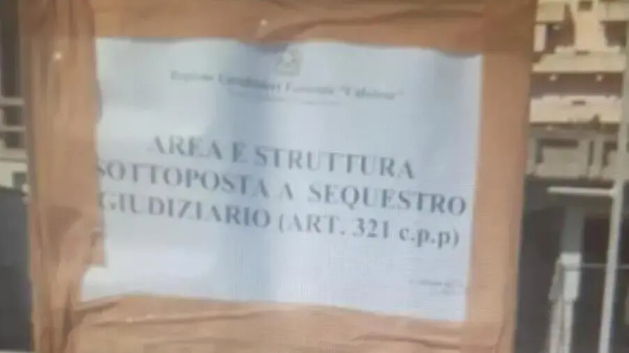 Sequestrata la scuola media 'Foscolo' di Soverato images Sequestrata la scuola media 'Foscolo' di Soverato