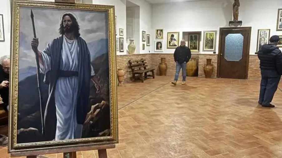 images Catanzaro, inaugurata nella chiesa del Monte la mostra di pittura dell’artista Raffaele Luna