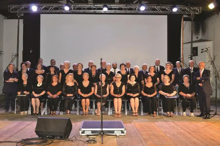images Chiaravalle, concerto natalizio con il coro “Città di Battipaglia”