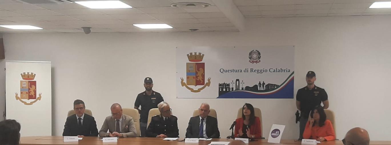 Presentato a Reggio “C’è Angela?”, il progetto di Fondazione Scopelliti contro la violenza di genere images Presentato a Reggio “C’è Angela?”, il progetto di Fondazione Scopelliti contro la violenza di genere