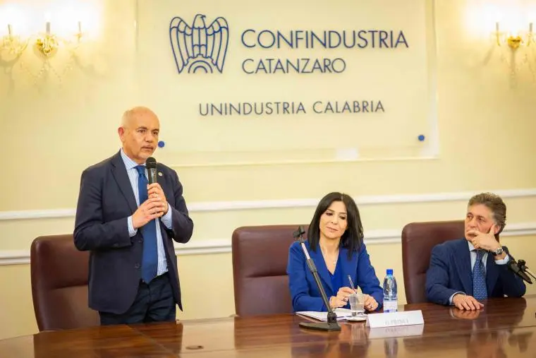 images Investimenti in Ricerca e Sviluppo, Unindustria ospita il confronto tra imprese, Regione e Università